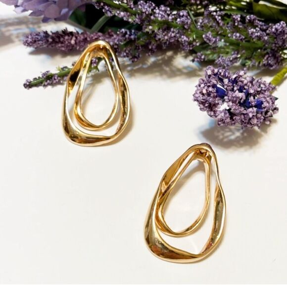 Zara geo shape earrings in gold #659 - Picture 1 of 7